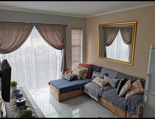 1 BEDROOM APARTMENT FOR SALE IN NORTHCLIFF